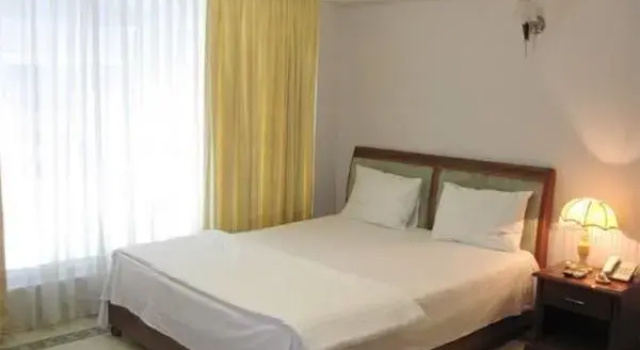 Hai Ha Hotel, Забронировать Отель Го Вап Хошимин, рядом с Тороговый центр Сайгон