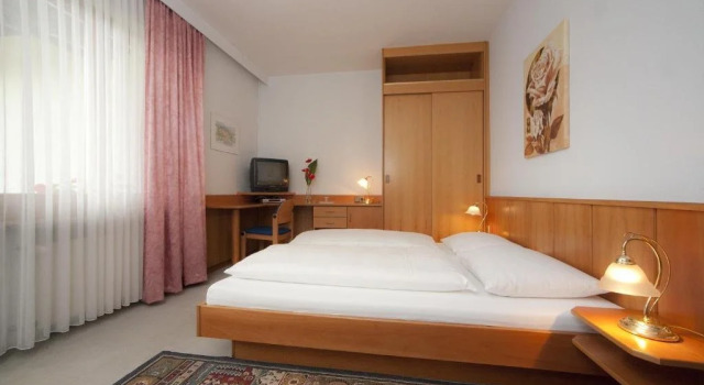 Villa Martini Boutiquehotel, Book Villa Wörthersee Villas, Villa