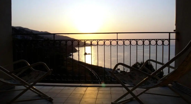 Апартаменты Tusa Gold Sunset
