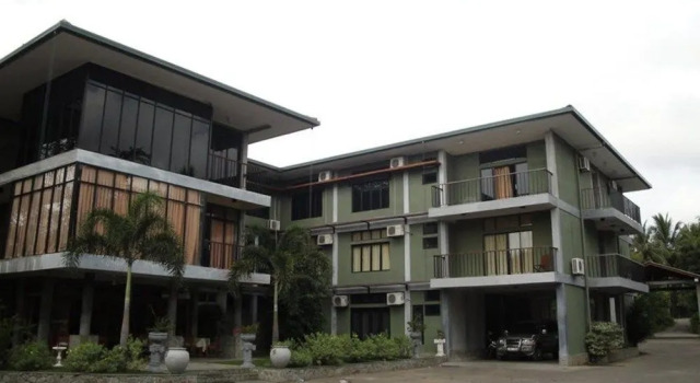 Monty Hotel, Varaa Hotelli Ampara 