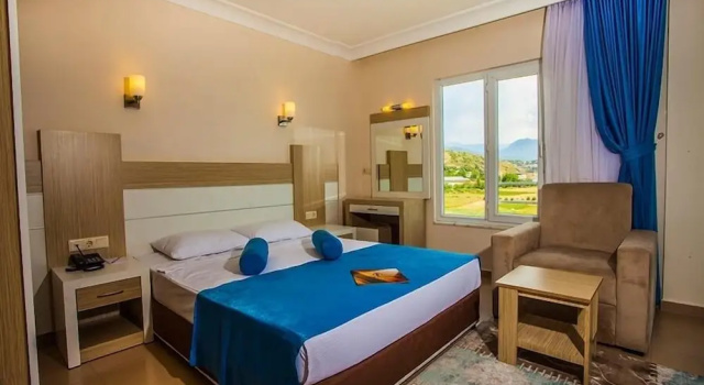 Трёхместный номер Standard с балконом и с видом на море Grand Akca Hotel