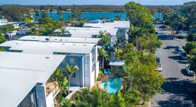 Twin Quays Noosa, Забронировать Отель Нузавилл Noosa, рядом с Weyba Creek Conservation Park