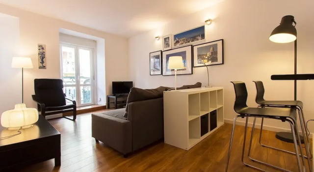 Апартаменты c 1 комнатой Typical Tailor Made Flat in Central Graça