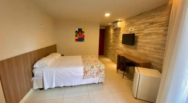 Четырёхместный номер Standard Bessa Beach Hotel