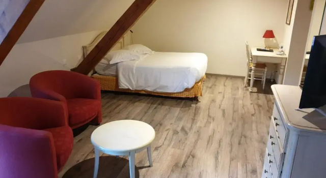 Двухместный номер Standard Logis Hotel Restaurant Le Faudé