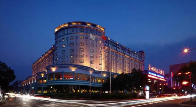 Номер Standard New Century Hotel Taizhou