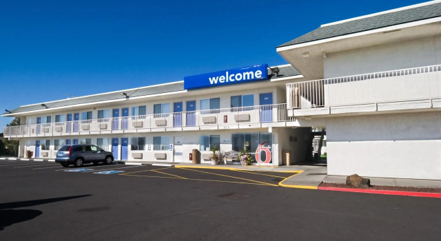 Motel 6 Pendleton, OR, Rezerwuj Motel Hotele w Pendleton z Parkingiem, Parking