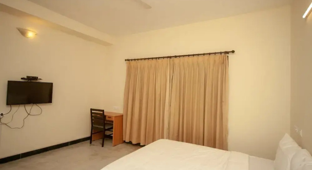 SilverKey Executive Stays 24150 Egmore, Забронировать Отель Отели штата Тамилнада с парковкой, Парковка