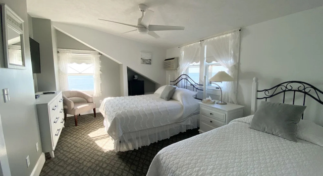 Трёхместный номер Standard с видом на море By The Sea Guests Bed & Breakfast and Suites