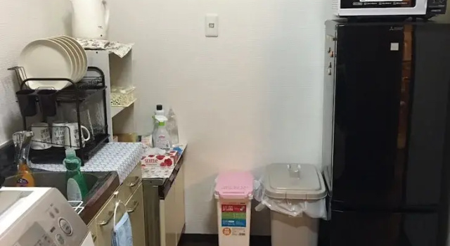 Guesthouse Sakaihigashi Niconico, Забронировать Отель Сакаи Осака