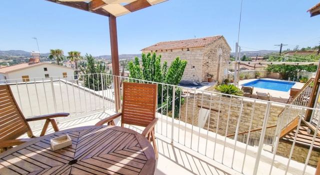 Апартаменты Village Charm with Pool Apartment at Skarinou