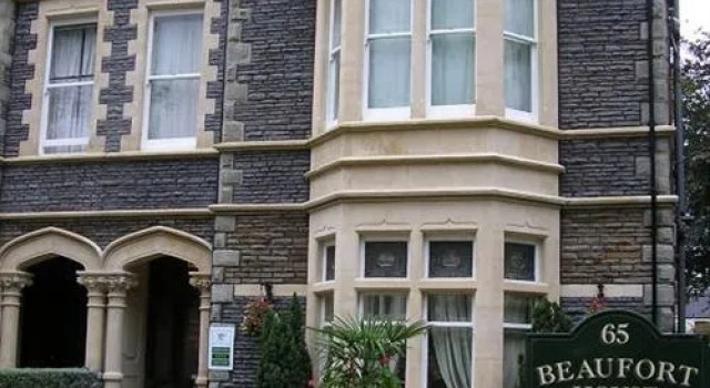 The Avenue Guest House, Rezervați Pensiune Pensiuni în Cardiff Bay, Pensiune