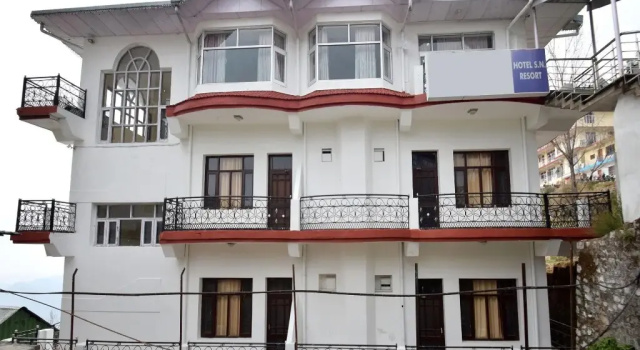 SN Resort by OYO Rooms, Забронировать Курортный отель Надди штат Химачал-Прадеш