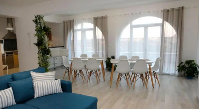 Stunning Villa Close to the sea, Забронировать Вилла Коттеджи Скалета, Коттедж