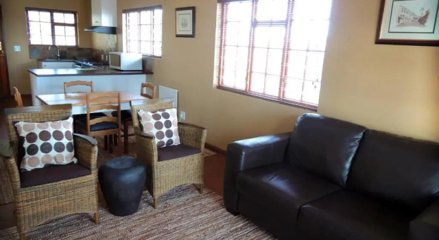 Коттедж с 2 комнатами Nukakamma Guest House