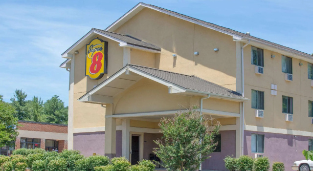 Двухместный номер Super 8 by Wyndham Charlottesville