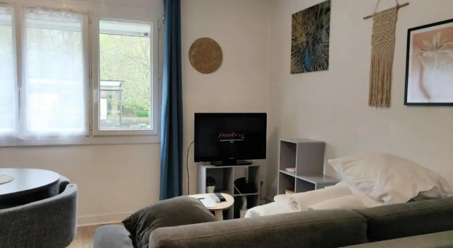 IDEAL COUPLE ~ Confort Pau Centre ~ Parking Privé, Rezervovat Hotel Pau Pyrénées-Atlantiques, blízko Turistické a informační středisko Congrès Pau Pyrénées