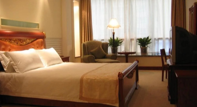 Phoenix Tree Hotel, Забронировать Отель Чаоян Пекин, рядом с Anzhenmen Station