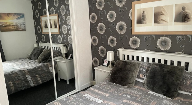 2 Bed Flat - Sleeps 3 - Parking - Wifi, Забронировать Апартаменты/квартира Моркам Ланкашир