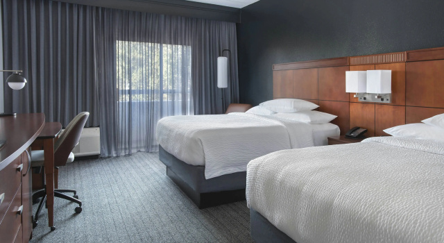 Courtyard by Marriott Norwalk, Забронировать Отель Норволк штат Коннектикут