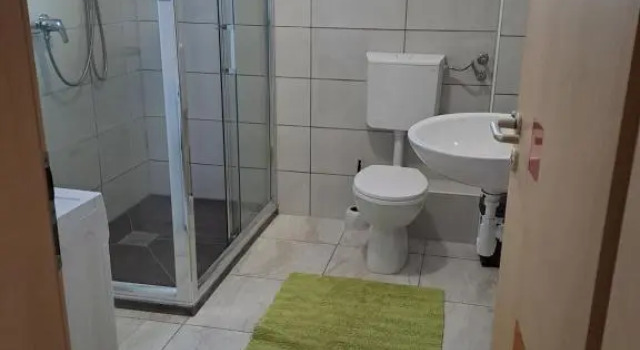 sara1, 予約 ホテル スラヴォンスキ・ブロド 