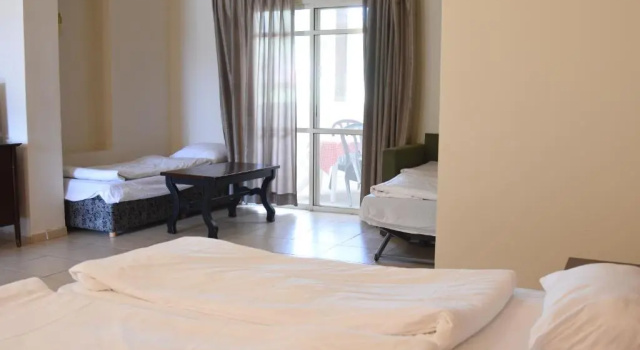 Kibbutz Tiratzvi - Country Lodging, Забронировать Апарт-отель Tirat Ẕevi Северный округ Израиля