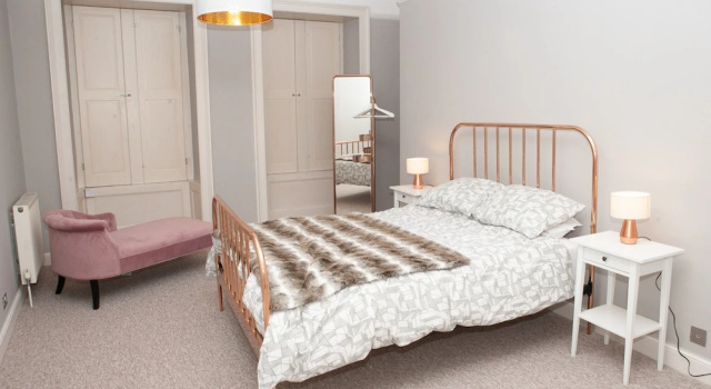 Elegant 1 Bedroom Georgian Flat in Bath, Забронировать Отель Отели Сомерсет 3 звезды, 3*