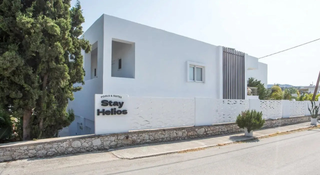 Stay Helios, Забронировать Курортный отель Фалираки остров Родос, рядом с Пляж Антони Квин Бэй