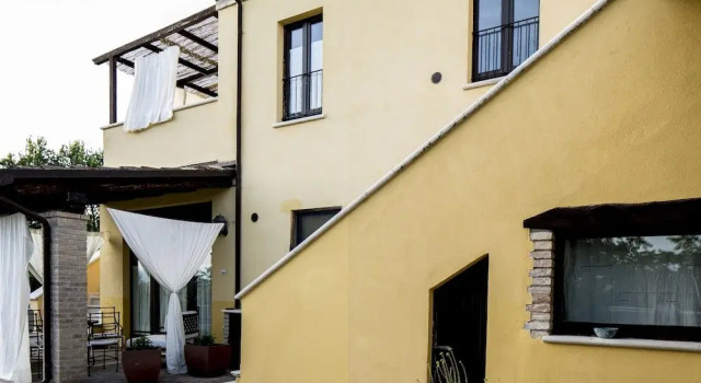 Charming Apartment in Ascoli Piceno Near Village