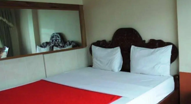 Thy Ny Hotel, Varaa Hotelli Băt Dâmbâng Battambang Province