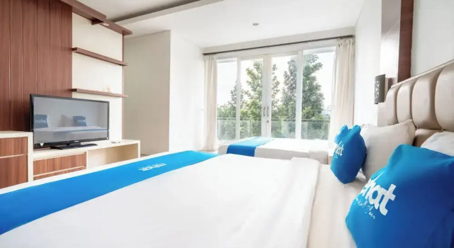 Rehat at Villa Golf Island Dago Resort II