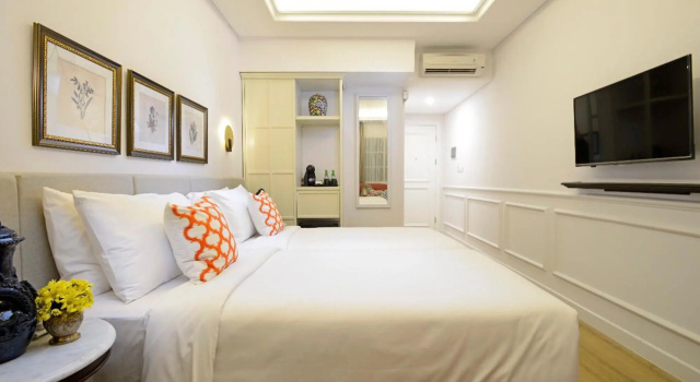 Standart oda Brava Suites by ZIA Surabaya