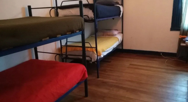Espacio 420 - Hostel, Брондау Хостел Valparaiso қаласындағы хостелдер, Хостел