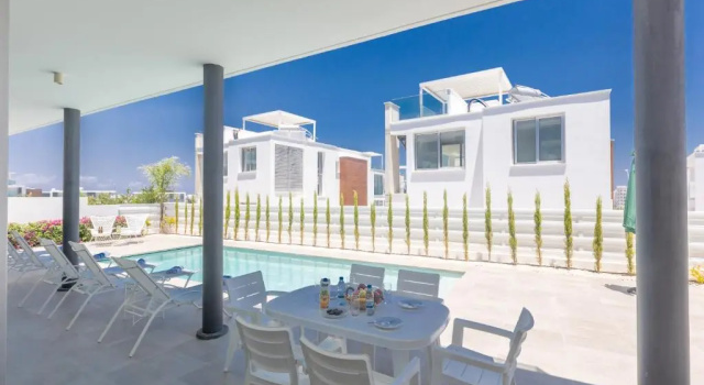Вилла с 4 комнатами с видом на море Olivine Pearl Villas