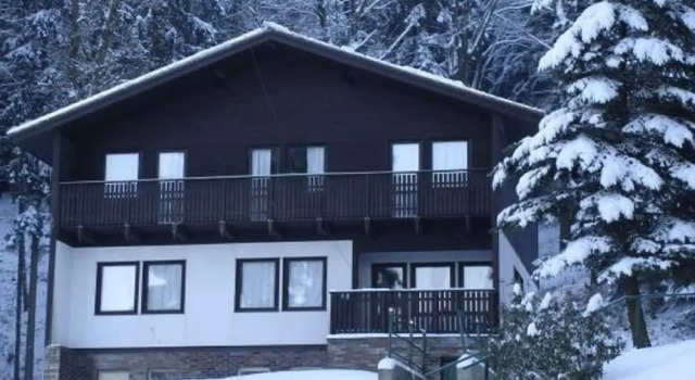 Chalet in Dolni Brusnice Near Ski Lift, Забронировать Шале Виллы Бенецко, Вилла