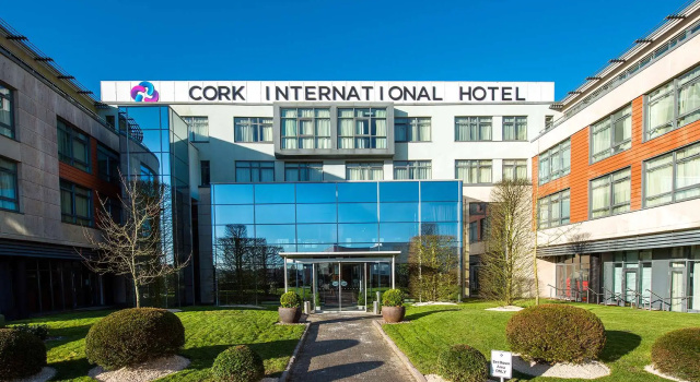 Cork International Airport Hotel, Varaa Hotelli Cork County Cork