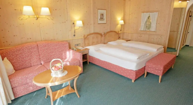 Полулюкс Hotel Grüner Baum