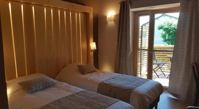 Logis SPA Hotel Restaurant De La Poste, Забронировать Отель Танс Haute Loire