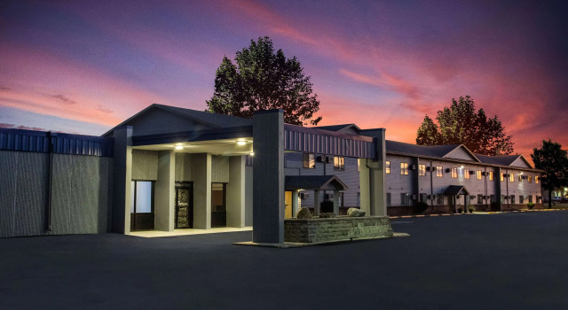 Travelodge by Wyndham Wahpeton, Забронировать Мини-отель Вапетон штат Северная Дакота