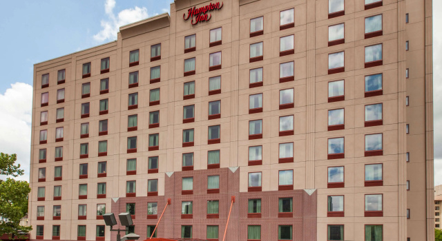 Hampton Inn New York - LaGuardia Airport