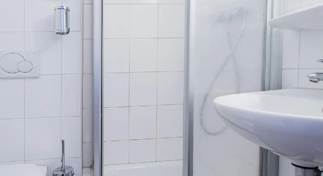 Одноместный номер Standard a&o Hamburg Hauptbahnhof
