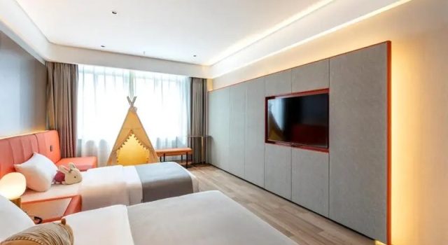 Номер Deluxe Shanghai Songjiang Sheshan LanOuShangPin Hotel