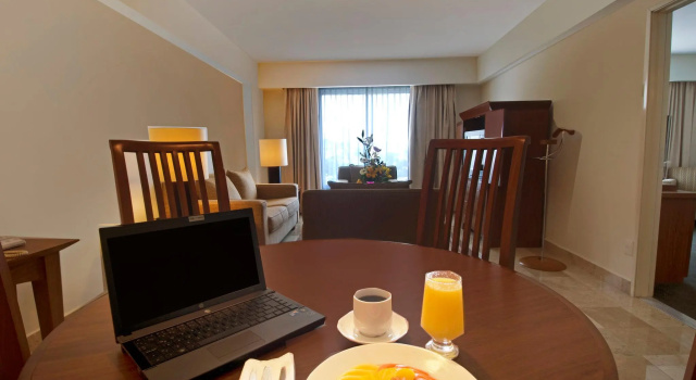 Полулюкс Fiesta Inn Express Puebla Finsa
