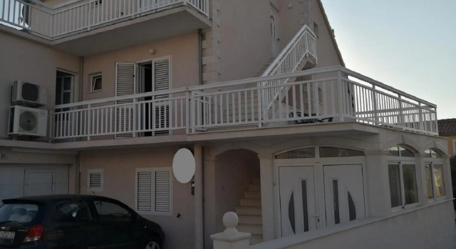 Apartments Sto, Varaa Hotelli Hvar Hvar