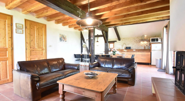 Cosy Holiday Home in Oussoy-en-Gatinais with Library, Брондау Пәтер Oussoy-en-Gatinais 