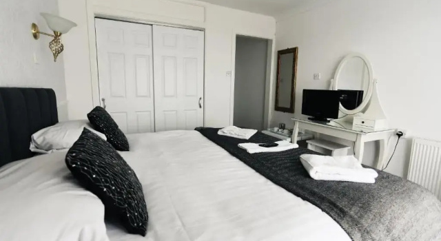 Standard Kahden hengen huone parvekkeella merinäköala Nethway Hotel