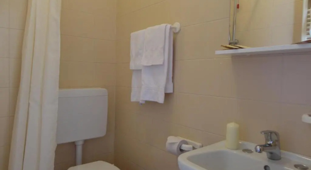 Трёхместный номер Standard с красивым видом из окна Hotel Sacro Cuore