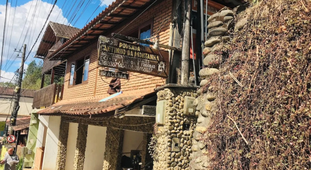 Pousada Cantinho da Montanha, Забронировать Гостевой дом Недорогие отели Висконди-ди-Мауа, недорогие