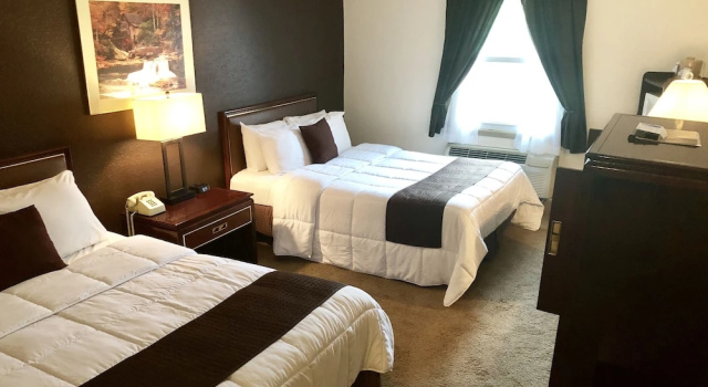 Bicentennial Inn, Забронировать Отель Отели Бакханнон 4 звезды, 4*