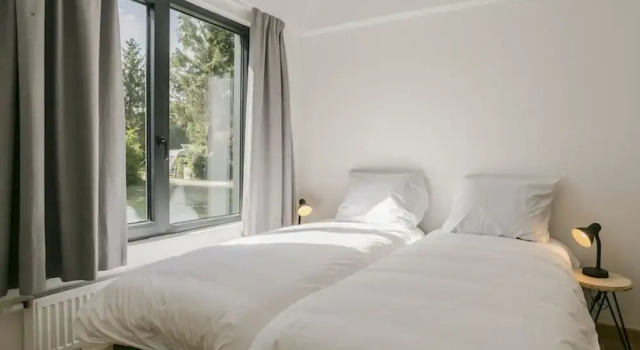 Furnished Chalet With Dishwasher, Near Almelo, Забронировать Шале Кринг-ван-Дорт Лохем